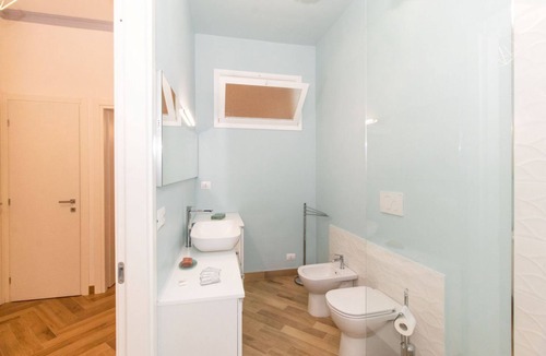Crocetta Apartment | Spacious and very comfortable apartment perfect for 4 guests is located in the Crocetta district and has everything you need for a magnificent stay. We are a few minutes walk from Porta Nuova and the historic center, Nearby there is tram 4 which crosses