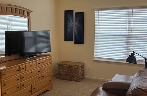 Ann Arbor House | Spacious Ann Arbor, Michigan getaway! Enjoy all that the city has to offer!