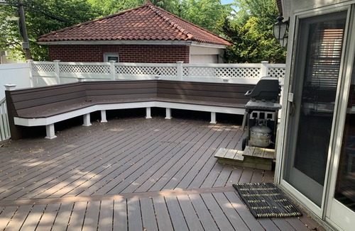 Murray Hill House | Spacious ans sunny entire basement w full bath walk to LIRR