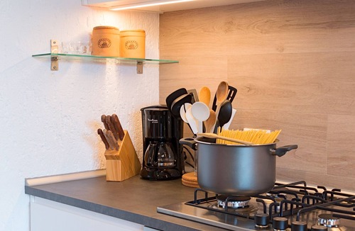 Padenghe sul Garda Apartment | Spacious apartment in a residence with swimming pool