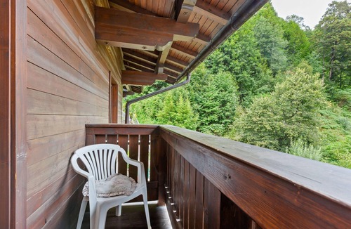 Saalbach Apartment | Spacious Apartment in Salzburg near Ski Area