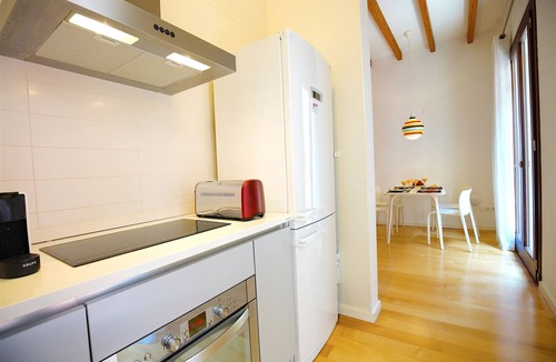 La Llotja-Born Apartment | Spacious Apartment in Palma Old Town, Fully Equipped, Wifi, AC, Central , Bright