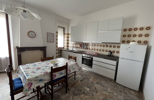 Cupra Marittima Apartment | Spacious apartment a stone's throw from the sea in a quiet residential neighborhood