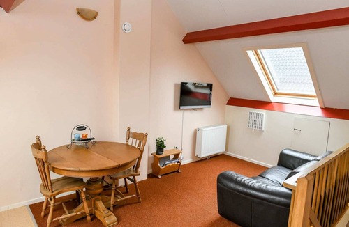 Leidschendam Apartment | Spacious apartment for 2 persons.