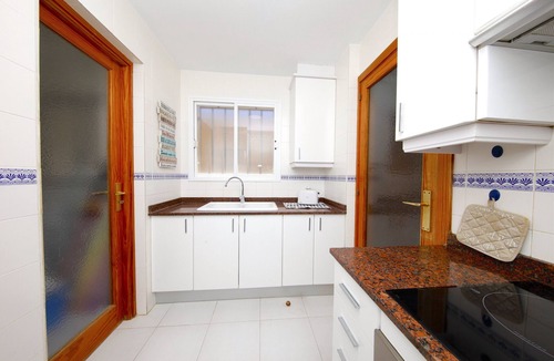 Campos Apartment | Spacious Apartment Near the Beach, Sea Views, Ideal for Families, Terrace