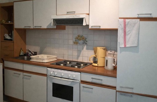 Cauterets Apartment | Spacious apartment for 8, Cauterets city center, balcony