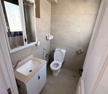 Al Manial Apartment | Spacious Apartment for big Groups with Nile View