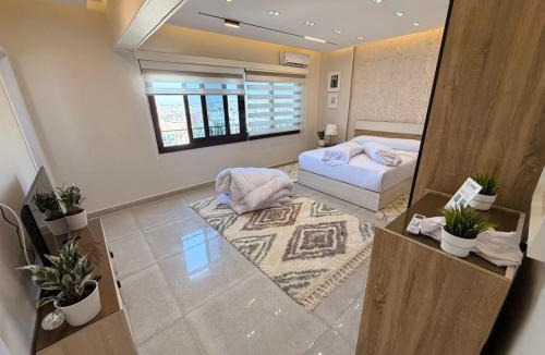 Al Manial Apartment | Spacious Apartment for big Groups with Nile View