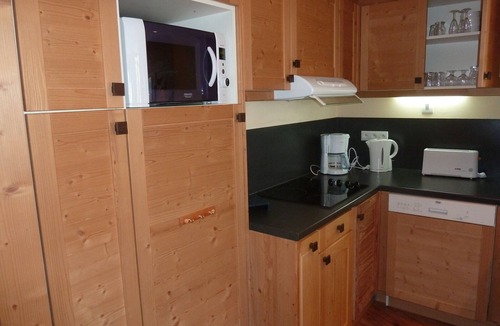 Avoriaz Apartment | Spacious apartment for 8 with balconies and lift access