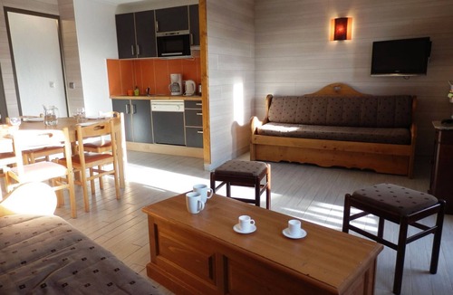 Avoriaz Apartment | Spacious apartment for 8, near shops and slopes, Avoriaz