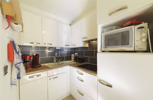 Eaux-Bonnes Apartment | Spacious Apartment for 6 in Gourette