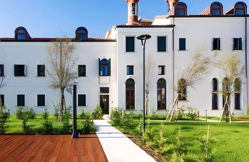 Pellestrina Apartment | Spacious Apartment for 8 Guests – Accessible and Comfortable near Venice