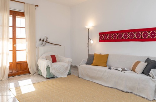 Aperathos Apartment | Spacious apartment at traditional village of Apeiranthos Naxos