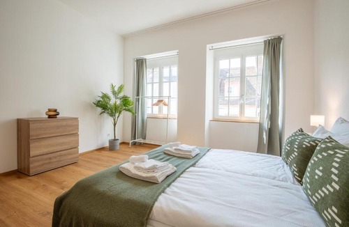 Basel City Centre Apartment | Spacious Apartment in Central Basel near Rhine - Special TOP LUX 24 Apartment, Basel, up to 8 guests