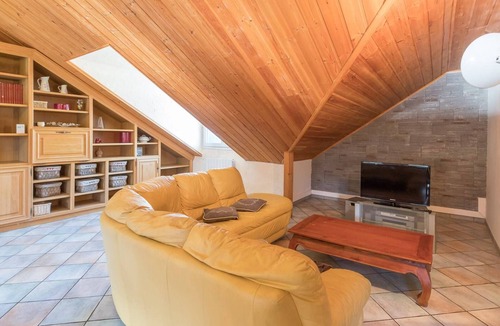 Briancon Apartment | Spacious apartment in Briançon with private garage