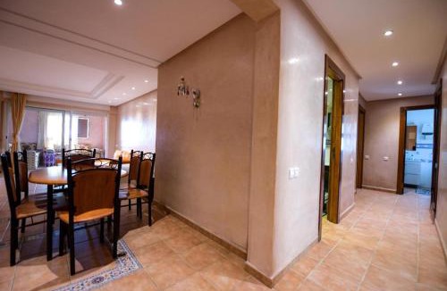 Cherrat Apartment | Spacious apartment, pool, beach, basement parking