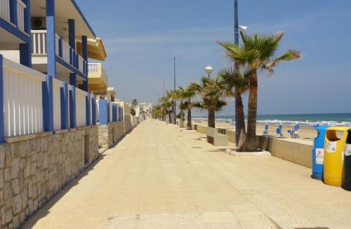 Miramar Beach Apartment | Spacious Apartment Right Next to Miramar Beach