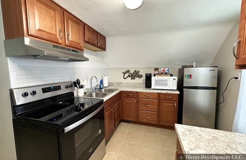 Newton Falls Condo | Spacious apartment in the heart of Newton Falls Ohio