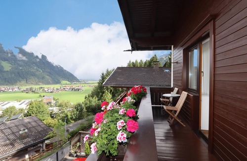 Gerlosbergeben Apartment | Spacious apartment with a magnificent view