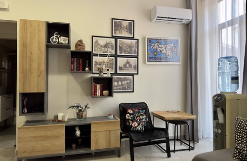 Old Town Apartment | Spacious apartment within walking distance of Duomo and Pescheria