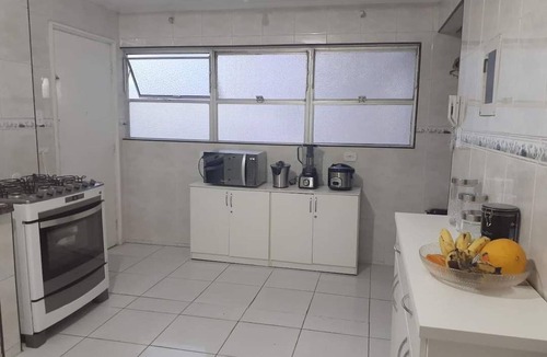 Boqueirao Apartment | Spacious apartment with ocean view, Santos-SP