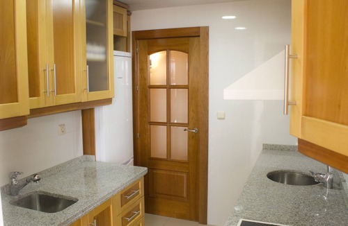 Cervantes Condo | SPACIOUS APARTMENT WITH BEAUTIFUL VIEWS PARKING IN THE CENTER