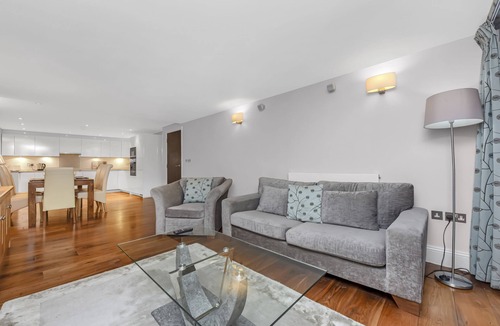 Bloomsbury Apartment | Spacious apartment with private patio