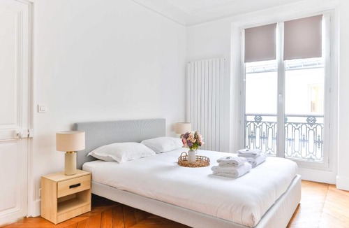 Quartier Saint-Georges Apartment | Spacious apt - 2BR-4P - Montmartre-Moulin Rouge