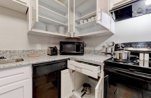 Pleasant Valley Apartment | Spacious apt w/pool, hot tub & pet-friendly