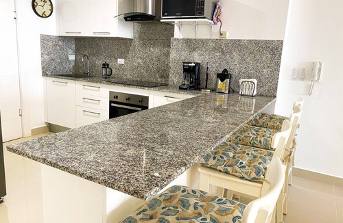 Villas Del Mar Apartment | Spacious Apto With Spectacular Views Of The Beach