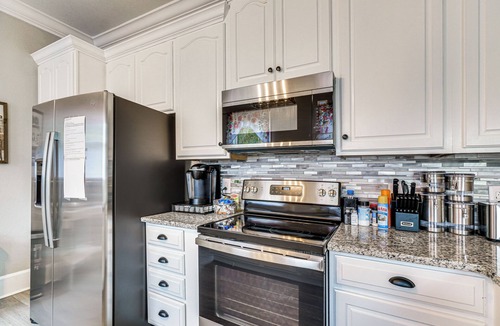Athens House | Spacious Athens Home ~ 1 Mi to Downtown!