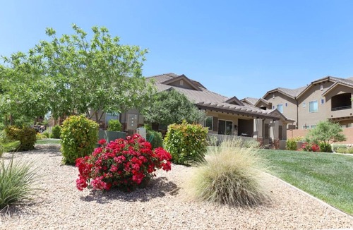 St. George Villa | Spacious backyard & 2 pools/spas, fishing pond