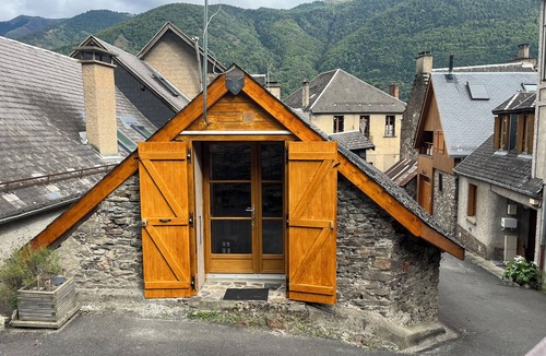 Bagneres-de-Luchon House | Spacious barn, comfortable for family stay. Charming place, outdoor terrace