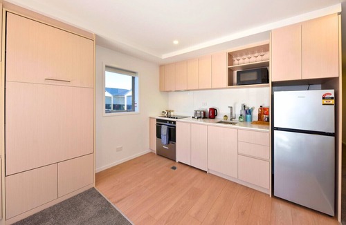 Christchurch City Centre Villa | Spacious Bath Street Two Bedroom Retreat