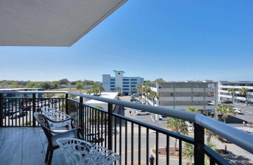 Downtown Myrtle Beach House | Spacious, Bay View - Close to Boardwalk, Location!