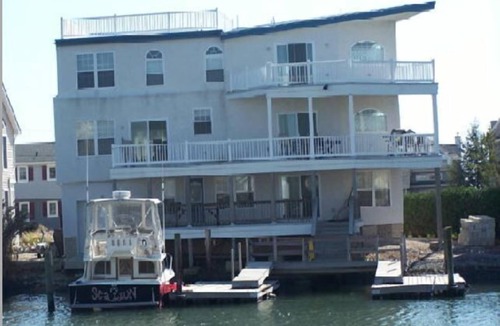 Cape May Court House House | Spacious bayfront home in Avalon Manor with spectacular 360 degree views of the wetlands and inlet from the roof top deck.
