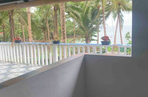 Macrohon House | Spacious Beachfront House with Rooftop Deck in Macrohon, Philippines