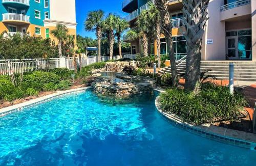 Gulfport House | Spacious Beachview End Unit in Legacy Tower 2 -1101 - 3 bedroom 3 bath condo