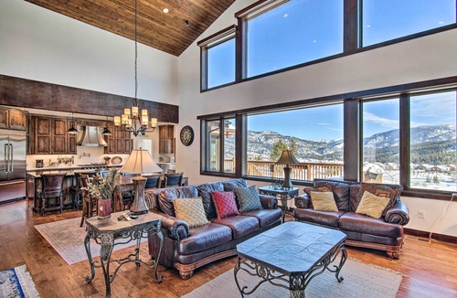 Big Sky Cottage | Spacious Big Sky Cabin w/Hot Tub & Grill!