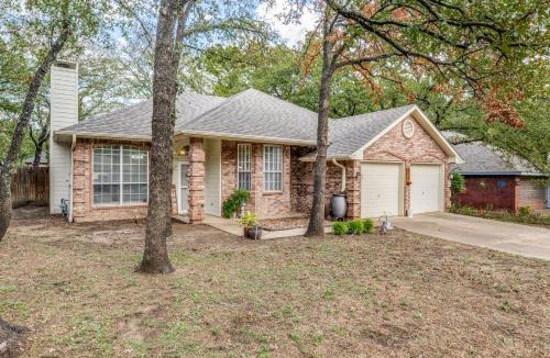 Denton House | Spacious Brick House 3BR 2BA A+
