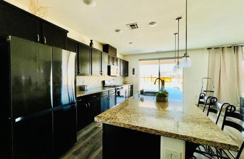Spanish Springs Villa | Spacious, bright and cozy space