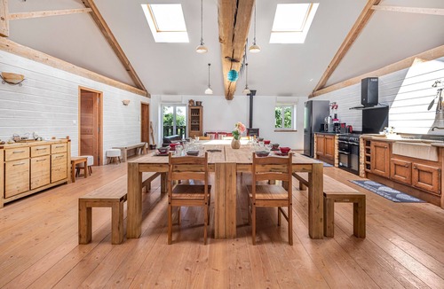 Beaujeu House | Spacious, Bright and Welcoming Gîte with Mountain View, Private Terrace and Air Conditioning