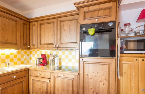 Les Eucherts Apartment | Spacious bright apartment at the slopes with parking