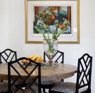 Cotswold Hills House | Spacious Bright & Luxurious 5BR Family Retreat