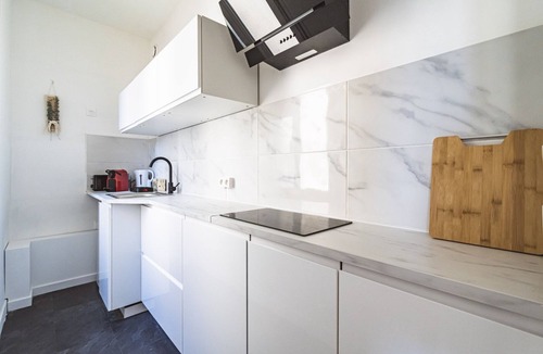 Reims City Centre House | Spacious building - city center - sleeps 15