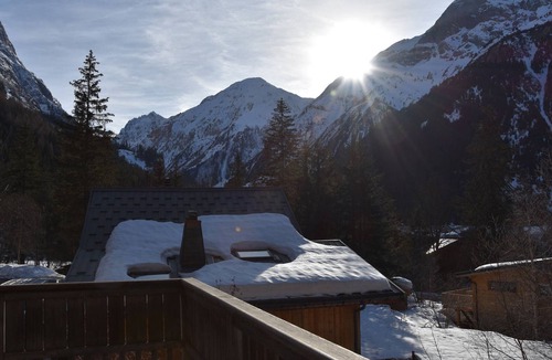 Pralognan-la-Vanoise Ski Chalet | Spacious chalet near forest with private parking