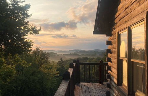 Thompson's Station Cabin | Spacious Cabin with Large Porch and Beautiful Views