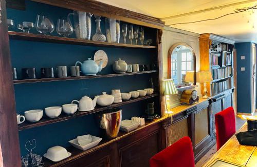 Ely House | Spacious Cabin with Private Hot Tub, and Private Pool, in 5 Acres - intimate Special stay For 2 Adults - plus 1 child under 2 and up to 2 dogs stay for free