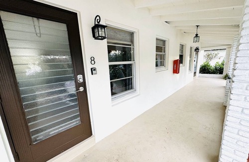 Lake Ridge Apartment | Spacious & Central 1BR APT W/Shared Pool & Garden