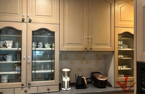 Akasaka Condo | Spacious central Tokyo garden home with private garden. Walking to Roppongi